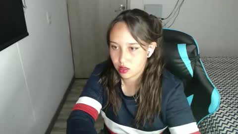 kenshi2302 online show from December 4, 11:05 pm