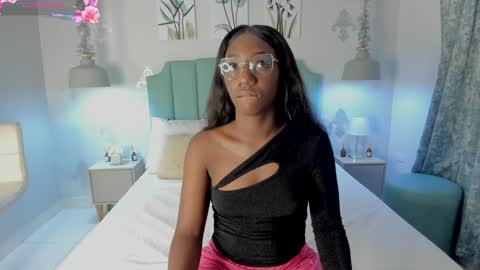 Snapshot of kentha_mitchells chatting on February 8, 10:29 am kentha_mitchells online show from February 8, 10:29 am