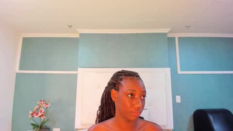 Snapshot of kentha_mitchells chatting on September 20, 10:46 am kentha_mitchells online show from September 20, 10:46 am