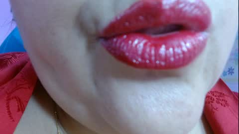 Snapshot of kerly_doll chatting on January 13, 7:10 pm K E R L Y online show from January 13, 7:10 pm