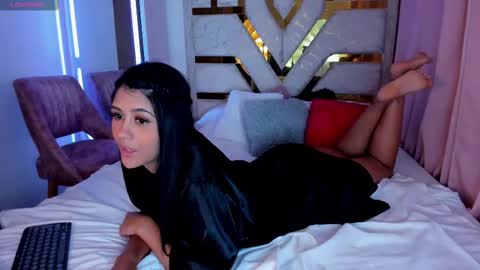 Snapshot of keyla__ross chatting on October 3, 1:00 am keyla ross online show from October 3, 1:00 am