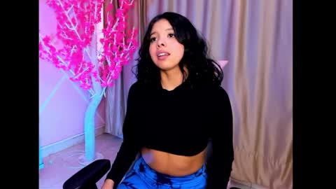 Keyla noa online show from December 18, 7:40 pm