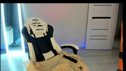 Keyli online show from March 29, 8:57 am