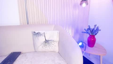 khloee_benson online show from July 29, 8:53 pm