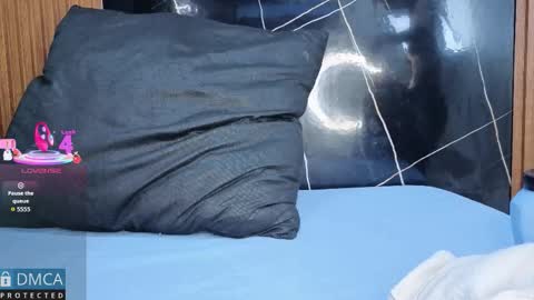 Kiara Zahiri online show from October 27, 11:06 am