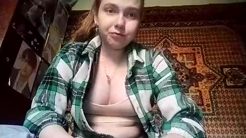 kikibang_ online show from November 11, 8:22 am