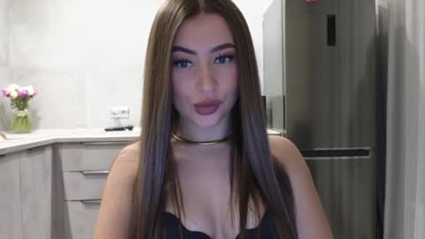 Snapshot of killer__girls chatting on January 26, 4:41 pm EvaAnna online show from January 26, 4:41 pm
