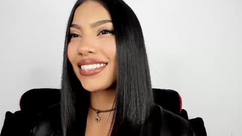 kim_mouth17 online show from July 16, 5:56 am