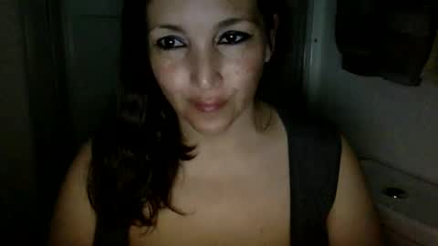 Snapshot of kimberlylynn chatting on February 13, 11:28 am KimberlyLynn online show from February 13, 11:28 am