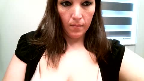 Snapshot of kimberlylynn chatting on December 3, 5:34 pm KimberlyLynn online show from December 3, 5:34 pm