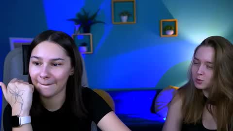 Snapshot of kimclarks chatting on October 10, 6:35 pm Kim online show from October 10, 6:35 pm