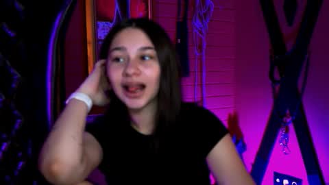 Kim online show from December 4, 9:22 am