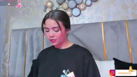  KIM  online show from March 5, 2:36 am