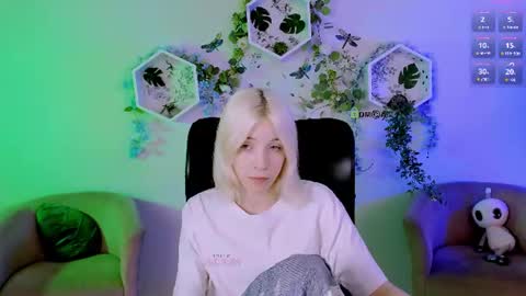 kimi_sky online show from August 2, 9:29 pm
