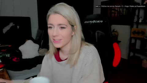 Wolfs Girl online show from January 17, 6:37 pm