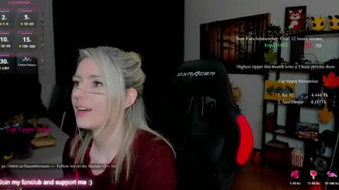 Wolfs Girl online show from November 26, 7:04 pm