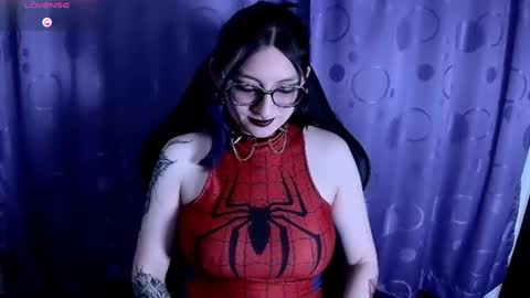 Snapshot of kimlennox_ chatting on January 23, 7:07 pm   online show from January 23, 7:07 pm