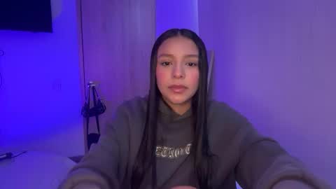 kimmi online show from May 28, 3:21 pm