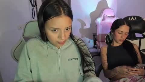 kimmi online show from December 17, 11:53 pm