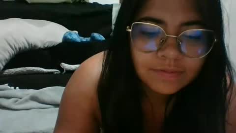 Snapshot of kimmy_kimmy_ chatting on December 30, 4:53 am Kimmy online show from December 30, 4:53 am