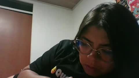 Snapshot of kimmy_kimmy_ chatting on February 19, 1:40 am Kimmy online show from February 19, 1:40 am