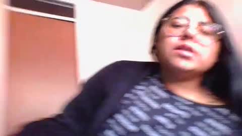 Snapshot of kimmy_kimmy_ chatting on January 24, 9:15 pm Kimmy online show from January 24, 9:15 pm