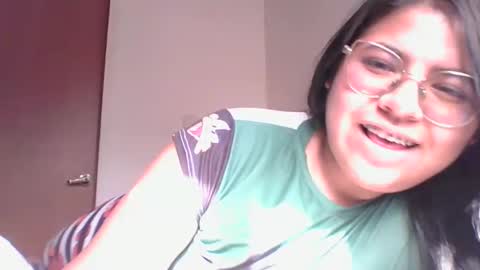 Snapshot of kimmy_kimmy_ chatting on February 10, 2:05 pm Kimmy online show from February 10, 2:05 pm