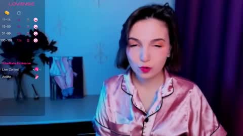 Hazel online show from October 20, 8:28 am