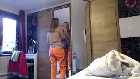 sexysexyhotwetpinkredpussy online show from July 3, 8:37 pm