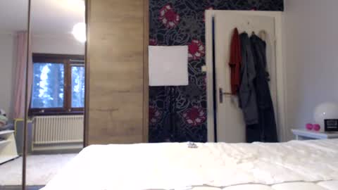 sexysexyhotwetpinkredpussy online show from July 12, 8:53 pm