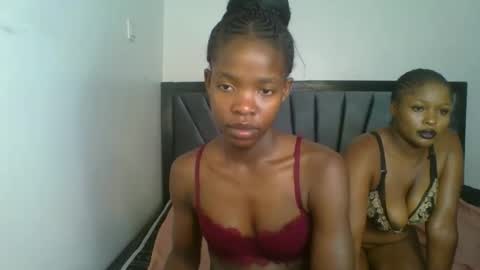 kinky_aria online show from December 2, 9:11 am