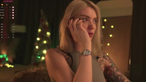 kinkylina_ online show from January 9, 9:06 am