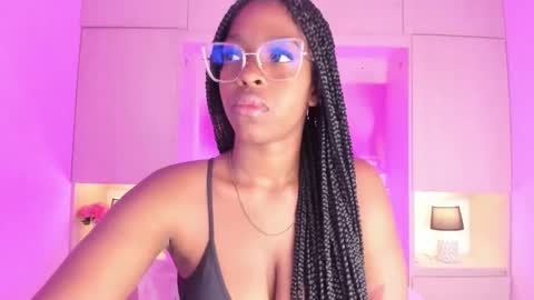 Snapshot of kiomarabaker chatting on October 2, 12:21 pm M A R A online show from October 2, 12:21 pm