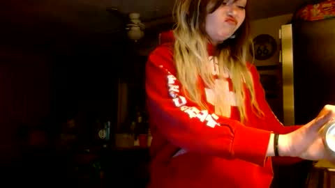 Kipsy Rose online show from February 19, 8:14 am