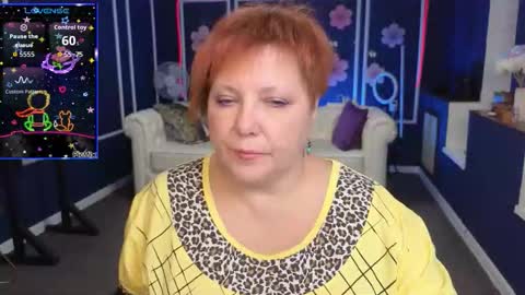 Snapshot of kira_kennet chatting on October 18, 9:45 am Kira Kennet online show from October 18, 9:45 am
