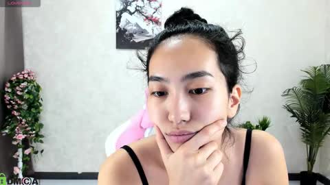 Aura online show from October 22, 2:49 am