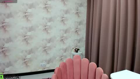 Aura online show from October 3, 5:23 am