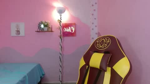 Kira 3 online show from February 25, 1:09 pm