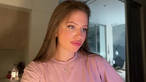 Kira online show from February 20, 5:25 pm