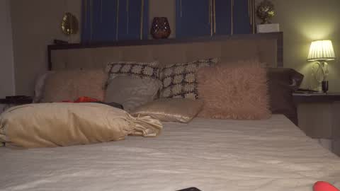 kirasunny online show from September 18, 8:51 pm