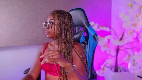 kishalove_ online show from May 5, 10:18 am