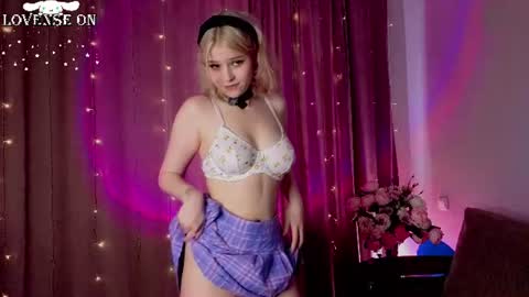 Kimberly online show from June 22, 3:25 am