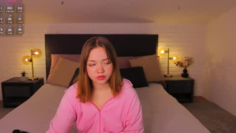 Kiss Moon online show from February 21, 7:20 am