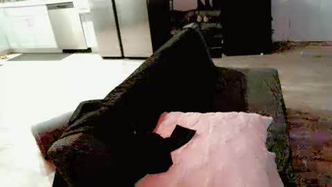 Kissah Kreampuff online show from February 13, 11:45 am