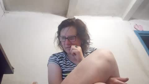 kissandvibe online show from May 24, 7:02 pm