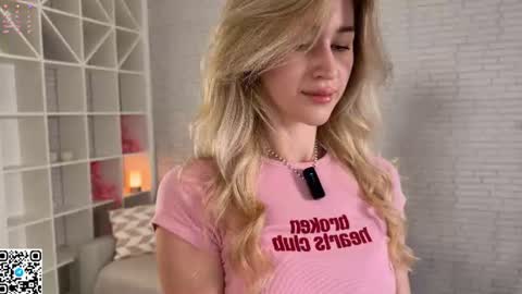 Tessa online show from June 23, 2:20 am