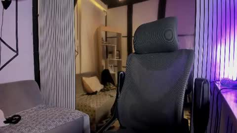 kitanna_1 online show from June 10, 10:41 pm