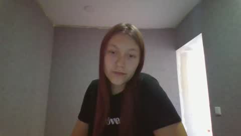 kiti_kitiss online show from October 31, 9:46 am