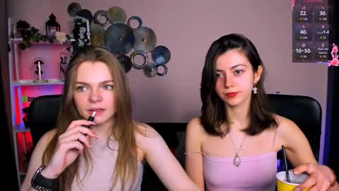 kitniss online show from March 26, 8:21 pm