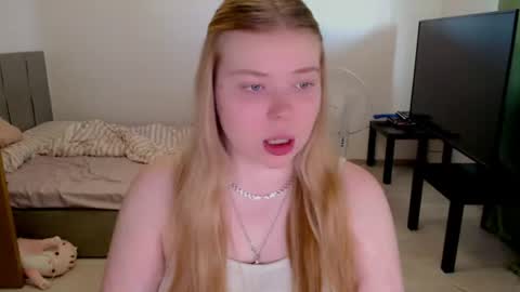 Jennyblonde and Emmabrunette online show from June 10, 3:54 pm